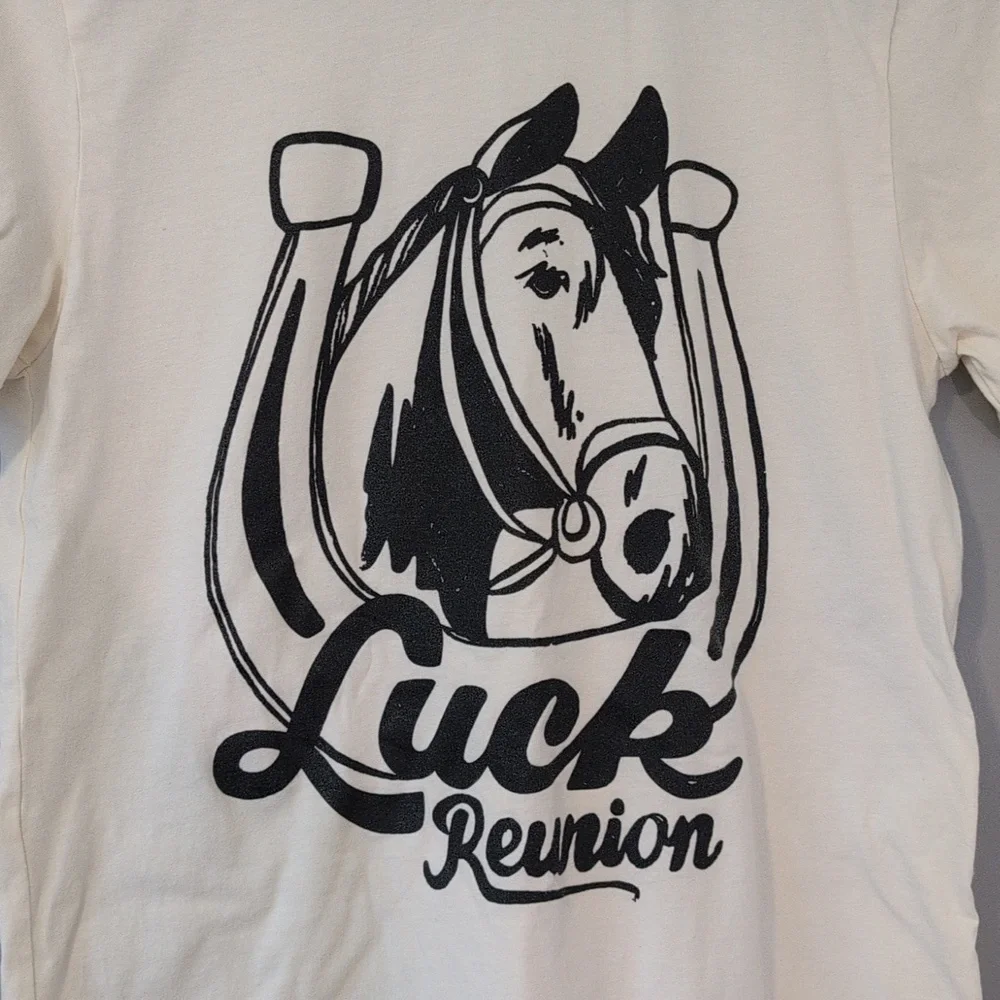 Willie Nelson Luck Reunion T-shirt - Picture 2 of 6